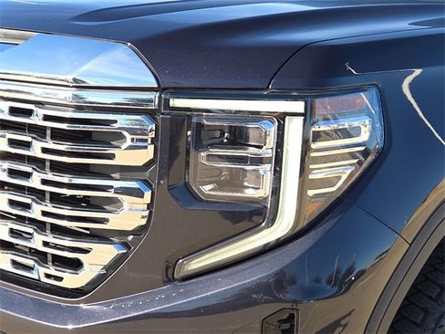 Used 2022 GMC Sierra 1500 Denali image 4