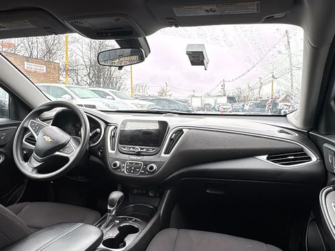 Used 2022 Chevrolet Malibu LT image 22