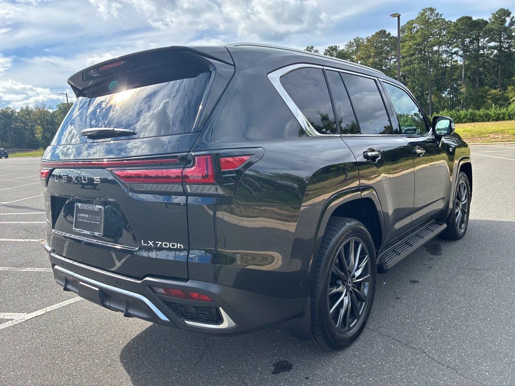Certified 2026 Lexus LX 700h F Sport w/ Accessory Package (Z1) AWD/4WD image 5