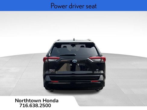 Used 2023 Toyota RAV4 SE w/ Weather & Moonroof Package AWD/4WD image 6