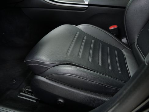 Certified 2023 Mercedes-Benz C 300 4MATIC Sedan image 18