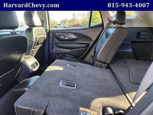 Used 2024 GMC Terrain SLT FWD image 30
