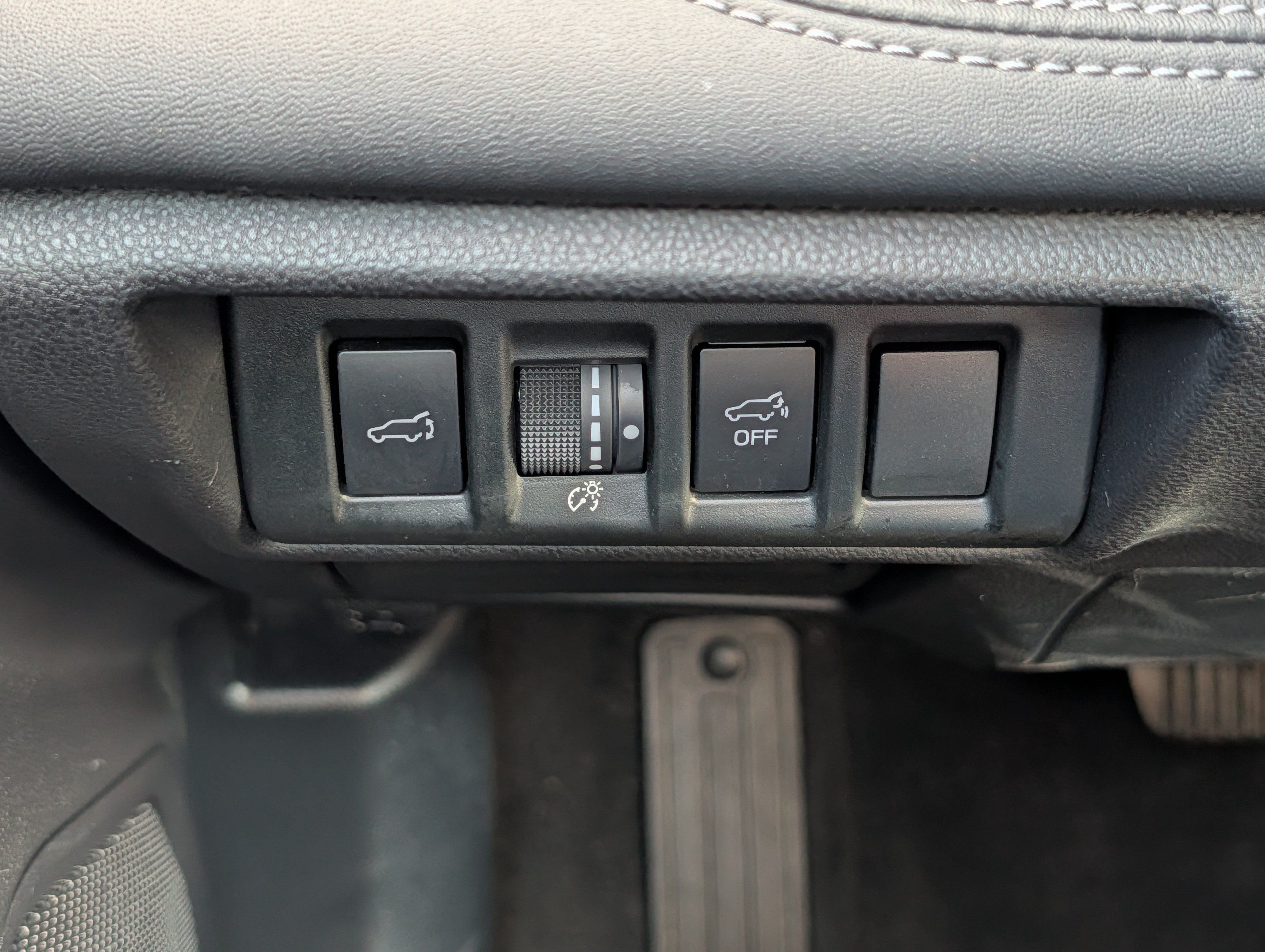 Certified 2024 Subaru Outback Limited AWD/4WD image 26