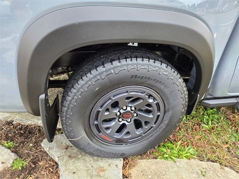 New 2026 Nissan Frontier PRO-4X image 9