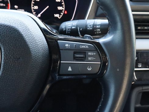 Used 2024 Honda Pilot Touring image 35