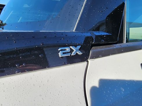 New 2026 GMC Hummer EV SUV image 14