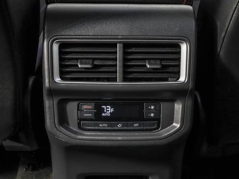 Used 2024 Volkswagen Atlas Peak Edition SE image 40