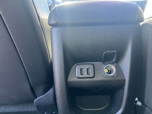 Used 2018 Chevrolet Colorado ZR2 image 14