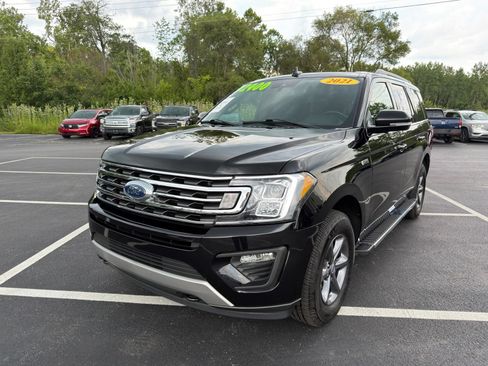 Used 2021 Ford Expedition XLT AWD/4WD image 2