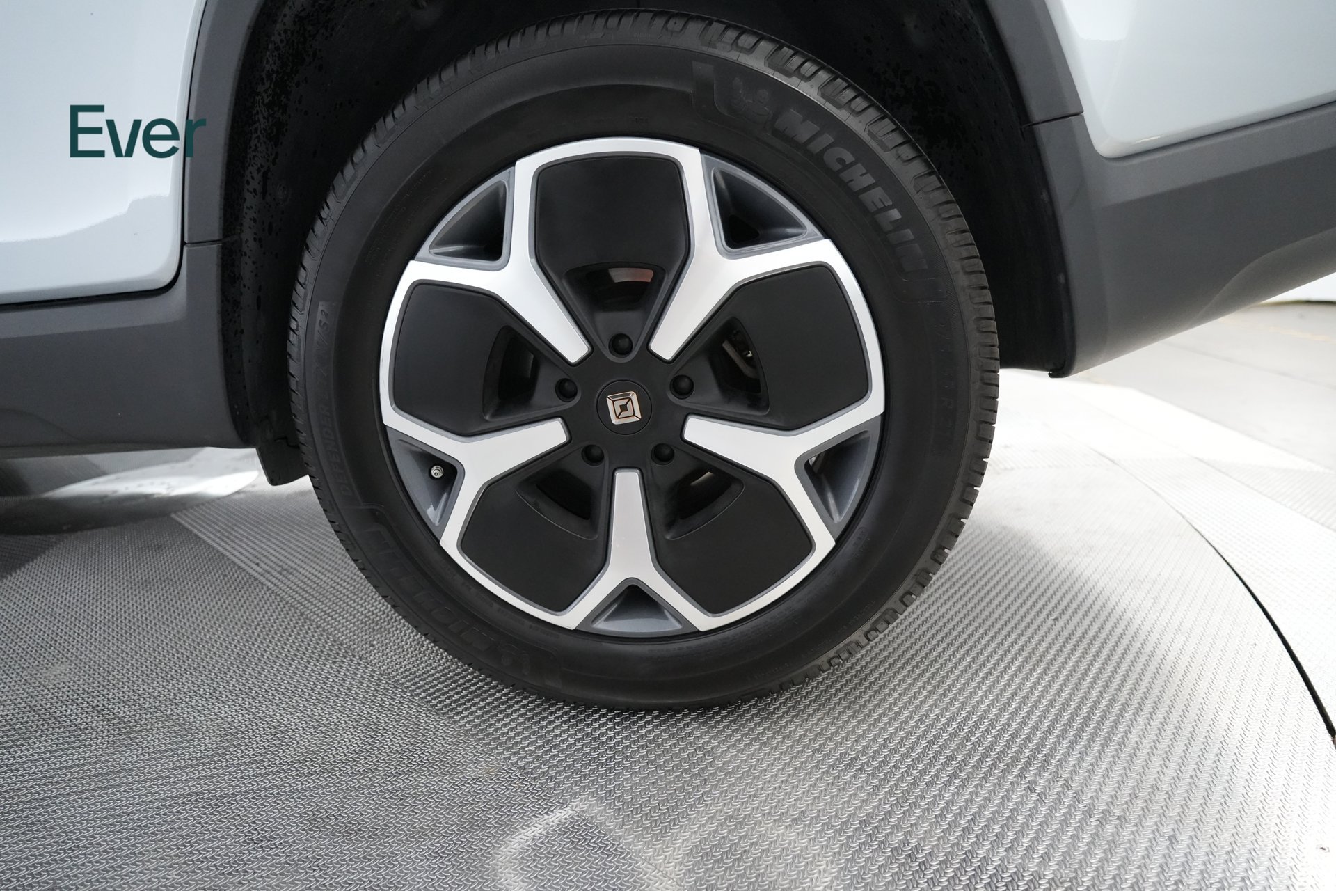 Used 2024 Rivian R1T Adventure Dual AWD/4WD image 13
