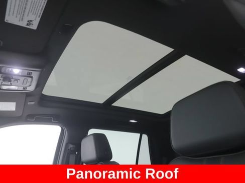 Used 2023 Chevrolet Tahoe RST w/ Luxury Package AWD/4WD image 18