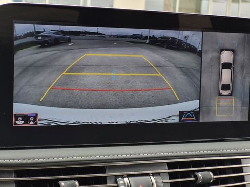 Used 2022 Lexus LS 500 w/ Interior Upgrade Package RWD image 30
