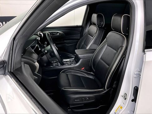 Certified 2023 Chevrolet Traverse Premier image 8