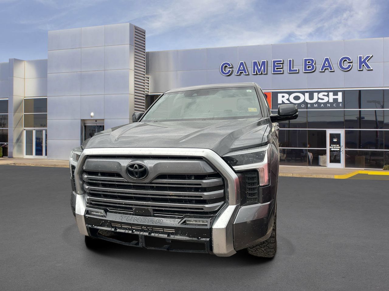 Used 2025 Toyota Tundra Limited AWD/4WD image 14