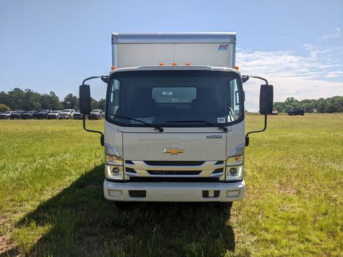 New 2025 Chevrolet Low Cab Forward image 2