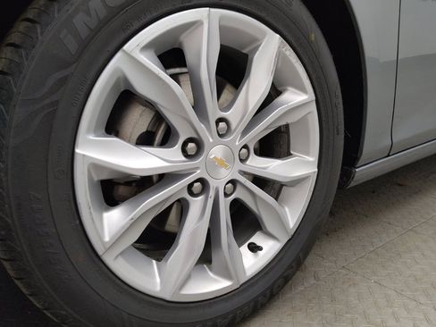Used 2024 Chevrolet Malibu LT FWD image 31