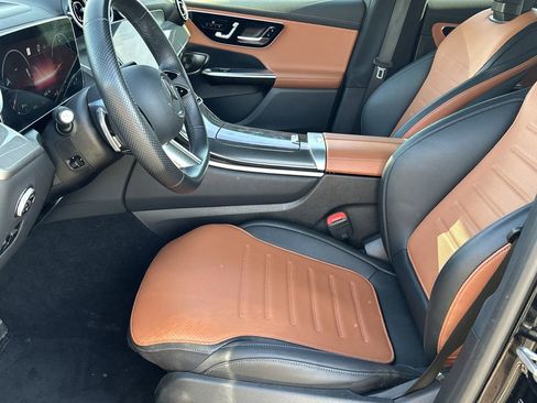 Used 2024 Mercedes-Benz GLC 300 4MATIC image 14
