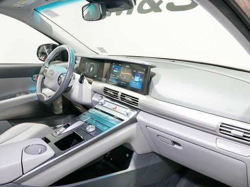 Used 2021 Hyundai Nexo Blue FWD image 21