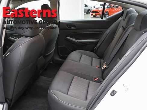 Used 2023 Nissan Altima 2.5 SV FWD image 21