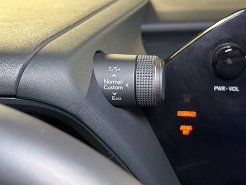 Certified 2024 Lexus UX 250h F Sport AWD/4WD image 33