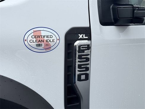 New 2025 Ford F550 4x4 Regular Cab Super Duty image 7