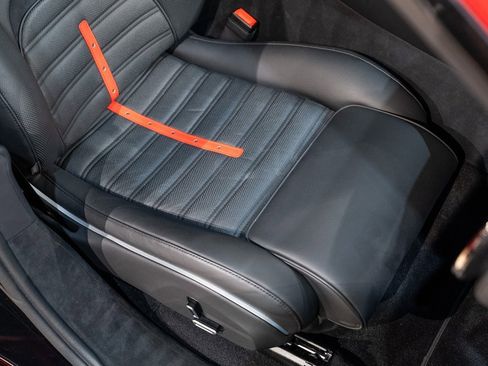 Used 2023 Ferrari Purosangue image 38