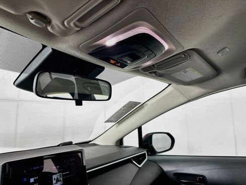 Used 2024 Toyota Corolla LE FWD image 18
