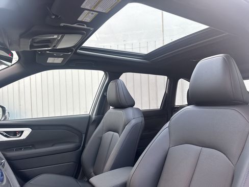 New 2025 Subaru Forester Limited image 27