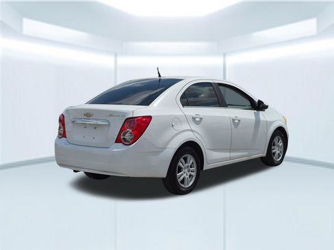 Used 2014 Chevrolet Sonic LT FWD image 6