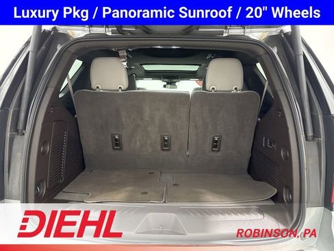 Used 2023 Chevrolet Tahoe LT w/ Luxury Package AWD/4WD image 10