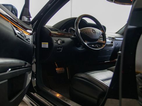 Used 2011 Mercedes-Benz S 63 AMG w/ AMG Performance Pkg image 20