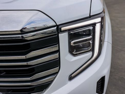 Used 2024 GMC Sierra 1500 SLT image 10