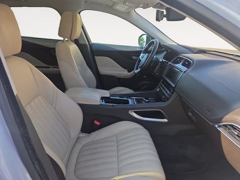 Used 2019 Jaguar F-PACE Portfolio AWD/4WD image 15