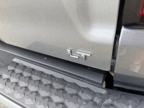 Used 2023 Chevrolet Colorado LT w/ LT Convenience Package AWD/4WD image 35