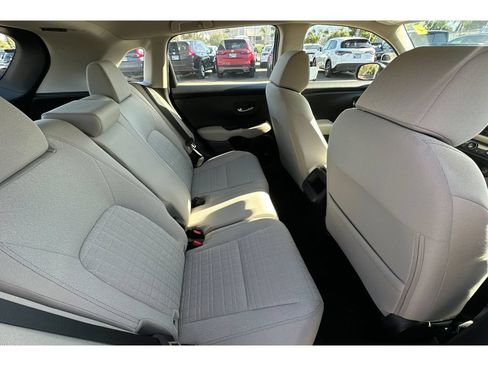 Used 2025 Honda HR-V LX image 18