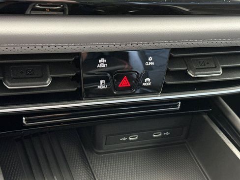 New 2026 Volkswagen Atlas Peak Edition AWD/4WD image 20