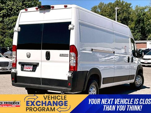 Used 2023 RAM ProMaster 2500 FWD image 10