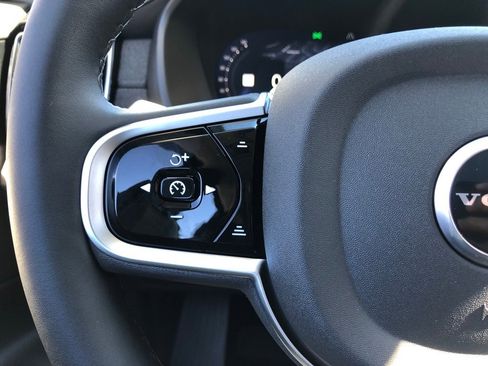 New 2026 Volvo XC90 B6 Plus w/ Protection Package Premier image 22