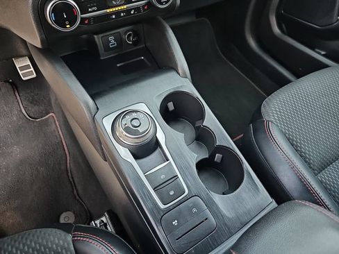 Certified 2023 Ford Escape ST-Line w/ Cold Weather Package FWD image 30
