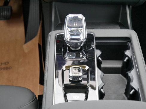 New 2026 Volvo XC90 B6 Plus image 9