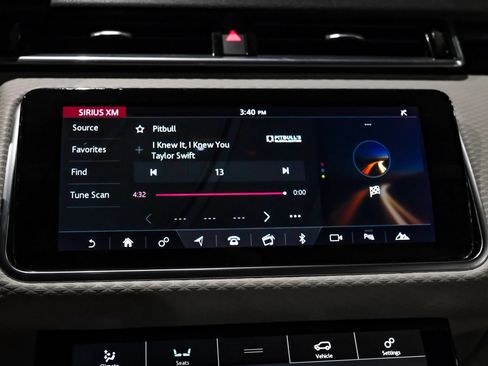 Used 2020 Land Rover Range Rover Velar R-Dynamic S AWD/4WD image 23