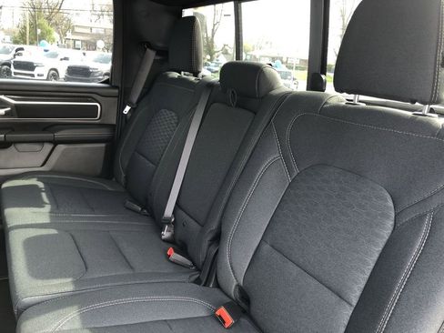 New 2026 RAM 1500 4x4 Crew Cab image 19
