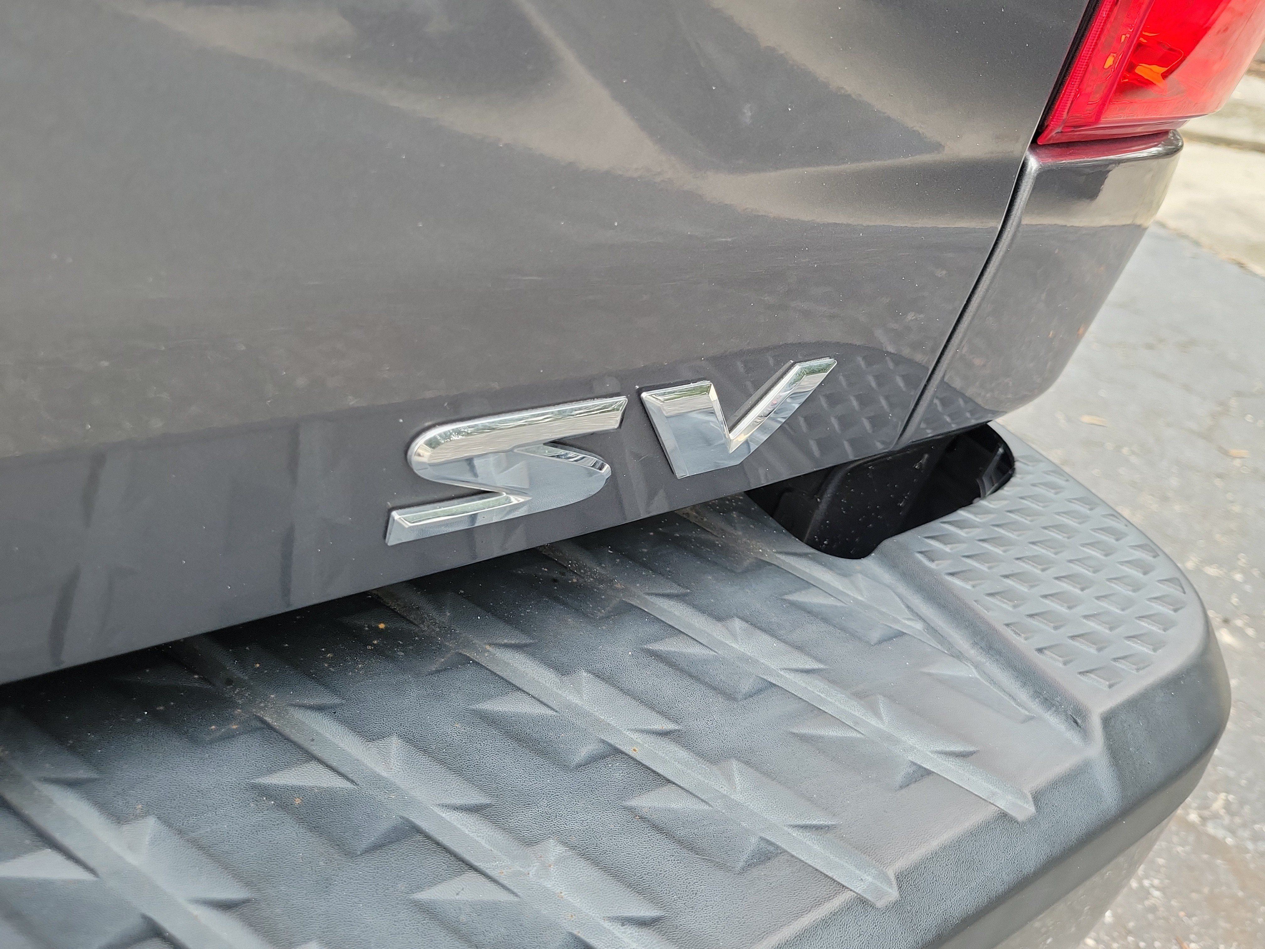Used 2023 Nissan Titan SV w/ SV Convenience Package RWD image 8