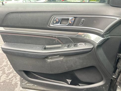 Used 2017 Ford Explorer Sport AWD/4WD image 11