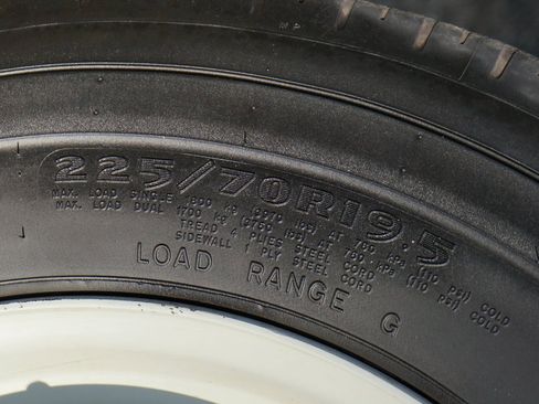 Used 2012 Ford F550 2WD Regular Cab Super Duty w/ PWR Equipment Group image 34