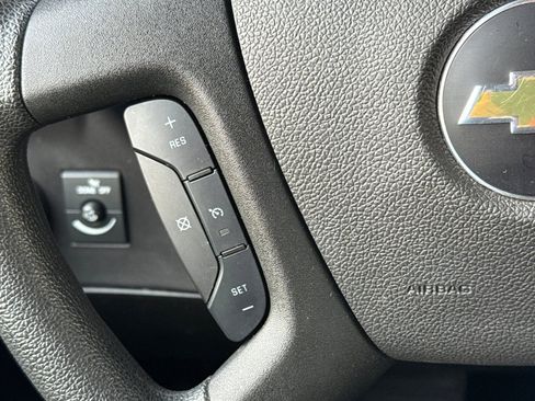 Used 2024 Chevrolet Express 2500 w/ Driver Convenience Package image 23