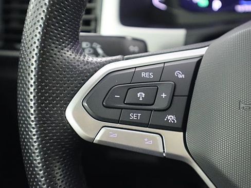 Used 2021 Volkswagen Atlas SEL Premium image 38