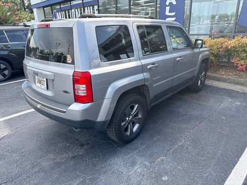 Used 2017 Jeep Patriot Sport w/ Power Value Group FWD image 3