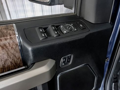 Used 2018 Ford F250 Lariat w/ Chrome Package AWD/4WD image 44