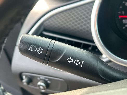 Used 2017 Chevrolet Malibu LT image 20